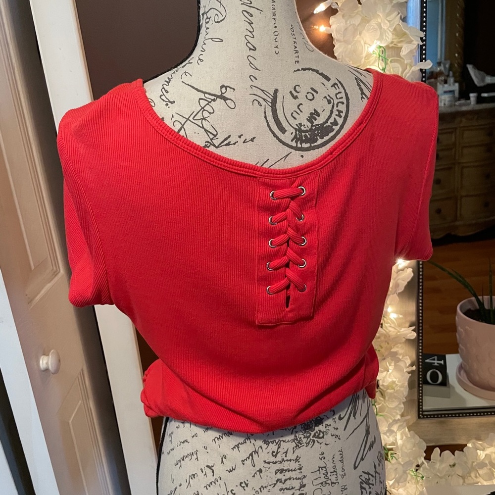 BeBe top - Picture 2 of 2